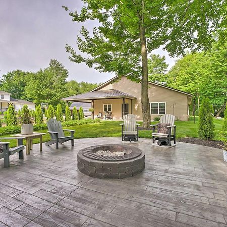 Shipshewana Guest House With Fire Pit! Екстер'єр фото