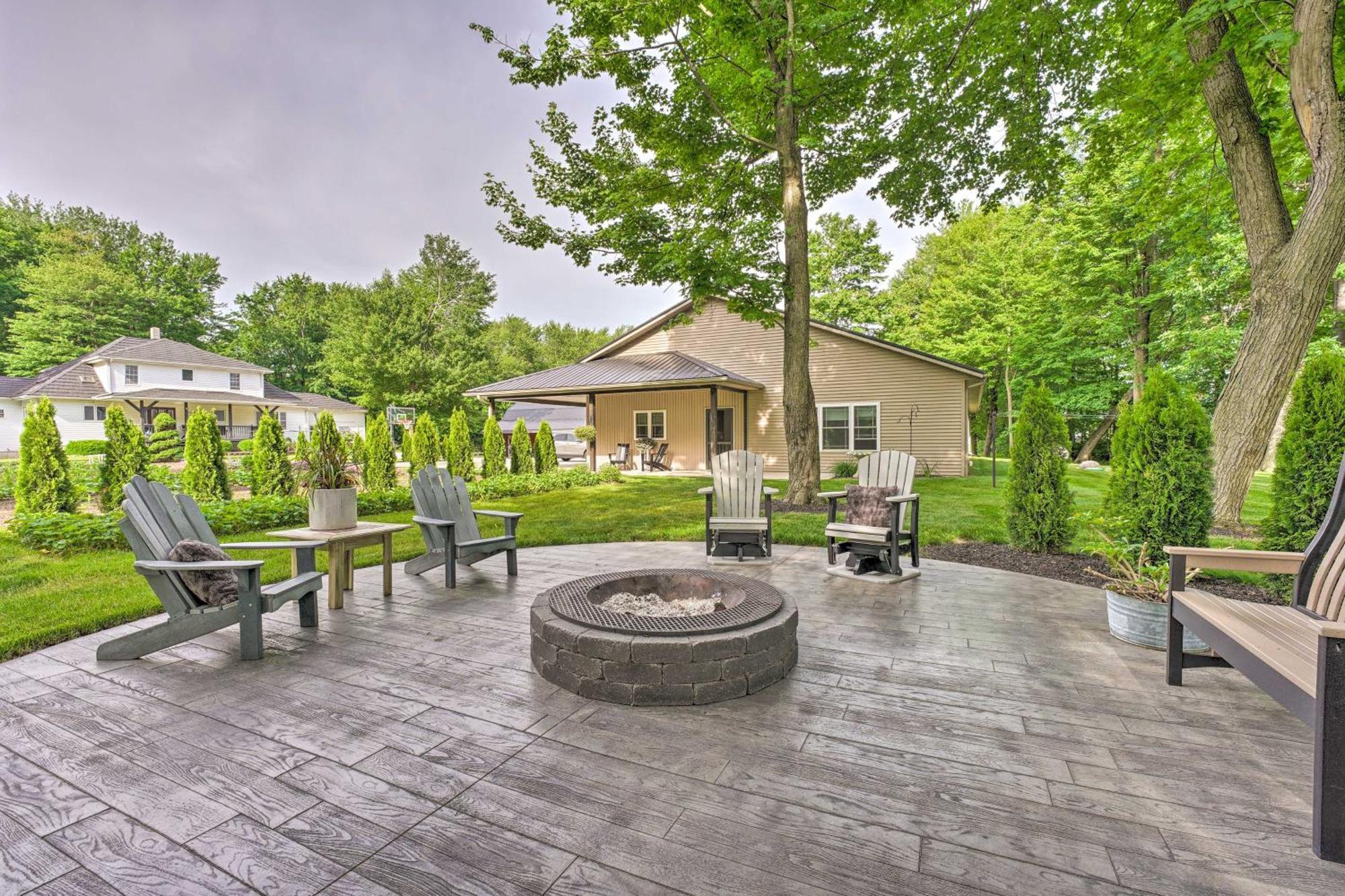 Shipshewana Guest House With Fire Pit! Екстер'єр фото